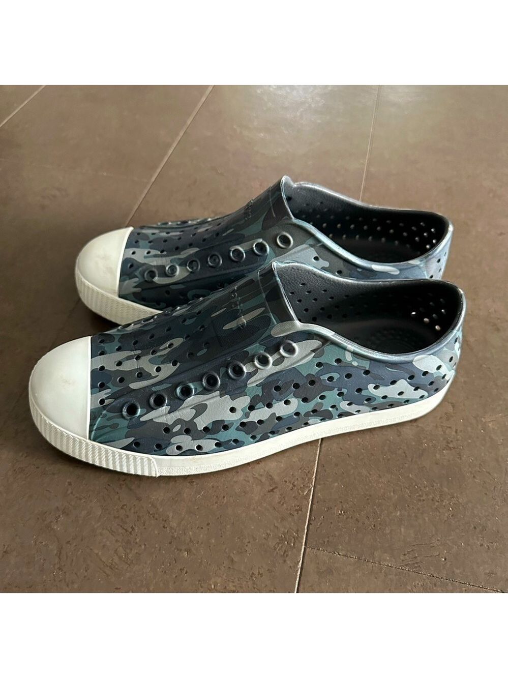 Native Shoes size 8 women’s
